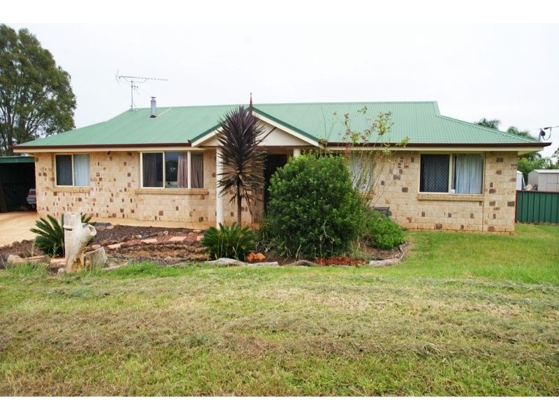 5 East Street, Kingsthorpe QLD 4400