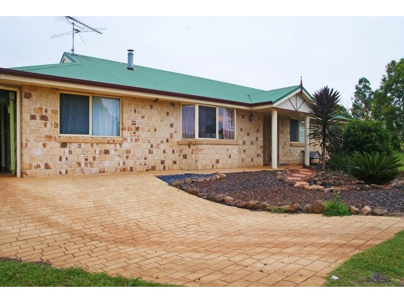 5 East Street, Kingsthorpe QLD 4400