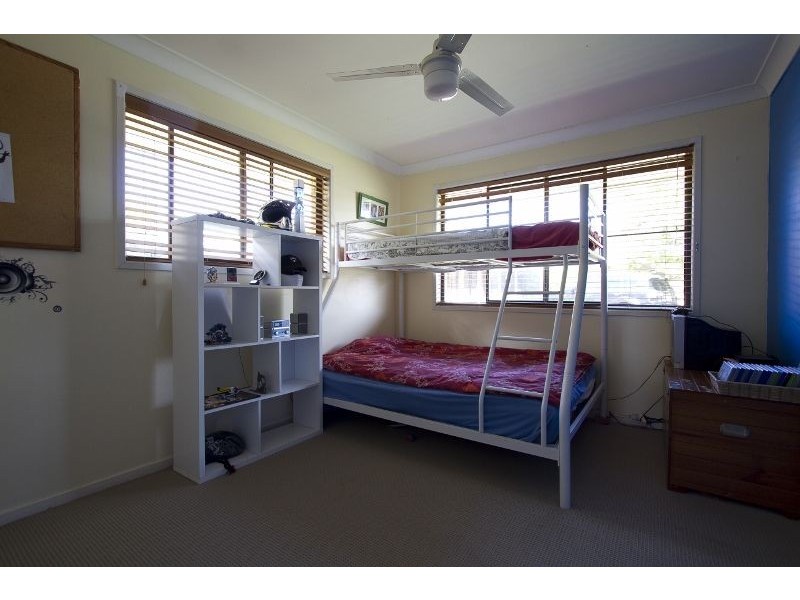 2 Azalea Court, Centenary Heights QLD 4350
