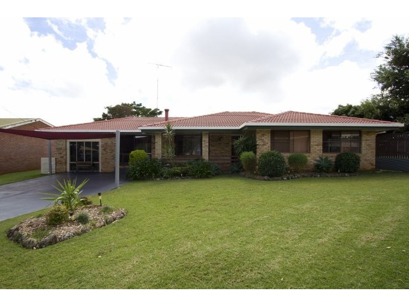 2 Azalea Court, Centenary Heights QLD 4350