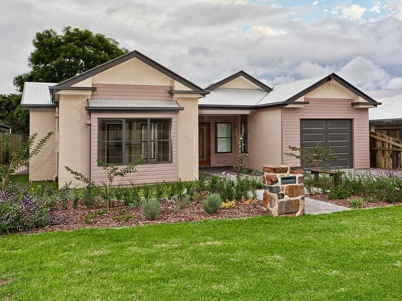 1A Logie Street, East Toowoomba QLD 4350