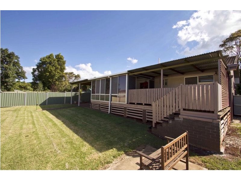 14 Talinga Street, Mount Lofty QLD 4350