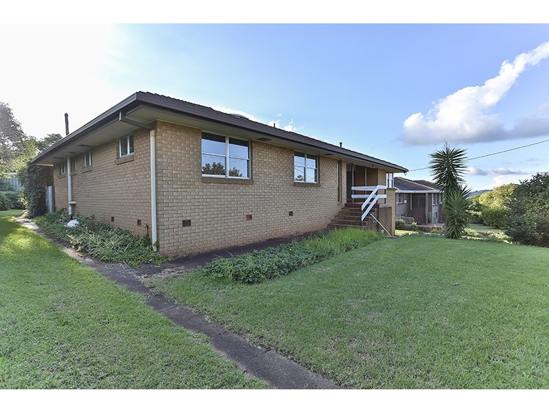 101 Ramsay Street, Centenary Heights QLD 4350