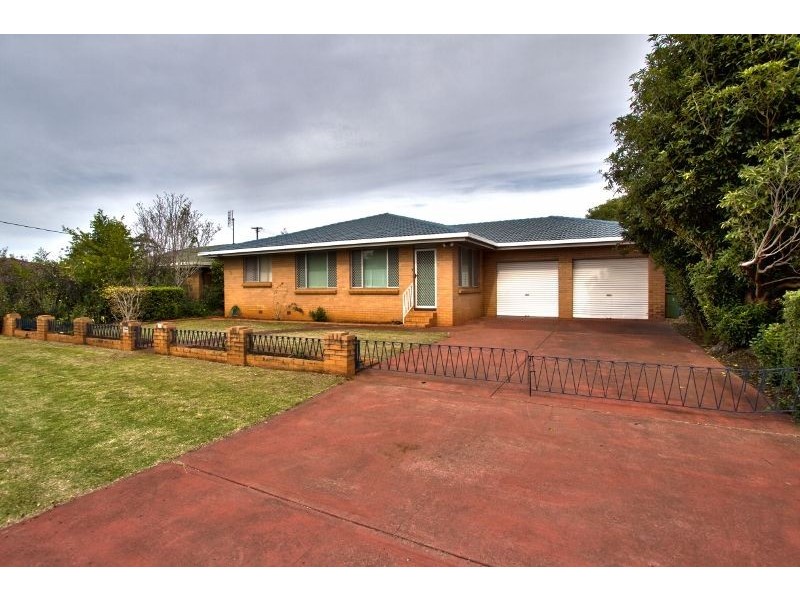 64 Cortess Street, Harristown QLD 4350