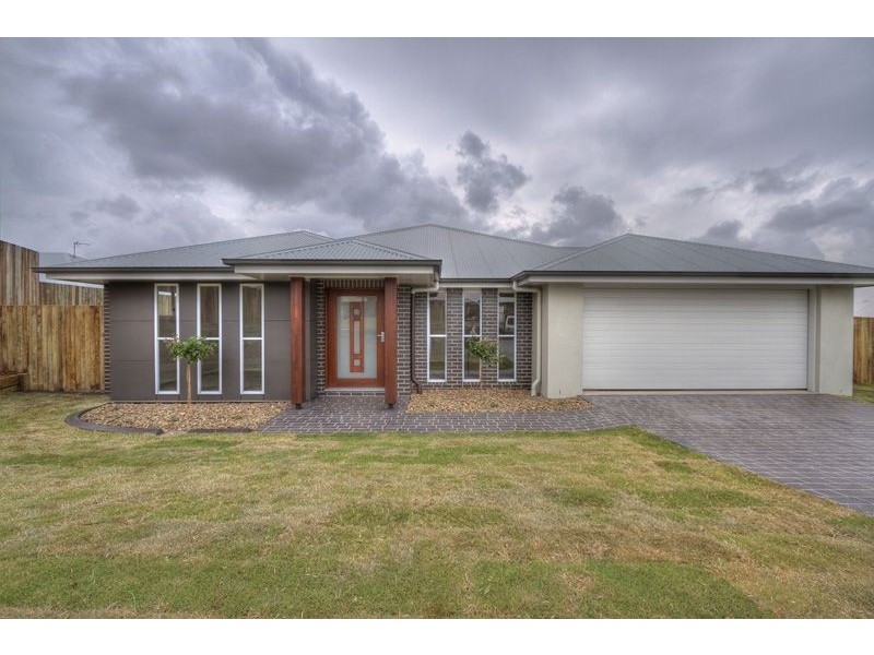 3 Plover Court, Highfields QLD 4352