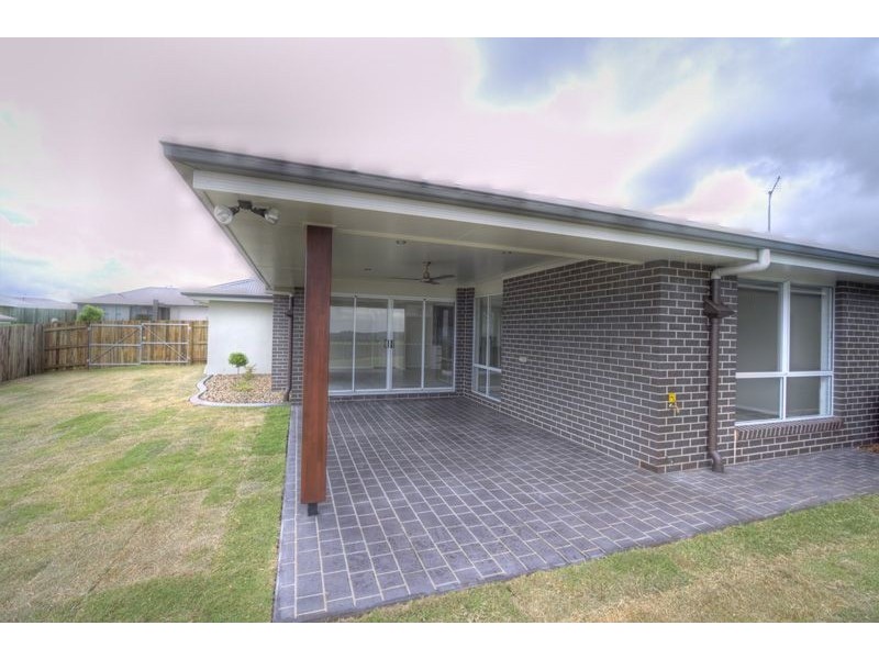 3 Plover Court, Highfields QLD 4352