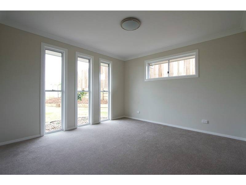 3 Plover Court, Highfields QLD 4352