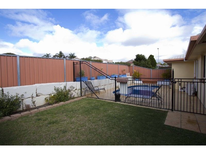 46 Bouganvillea Drive, Middle Ridge QLD 4350