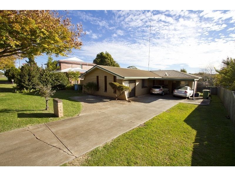 15 Gunn Street, Kearneys Spring QLD 4350