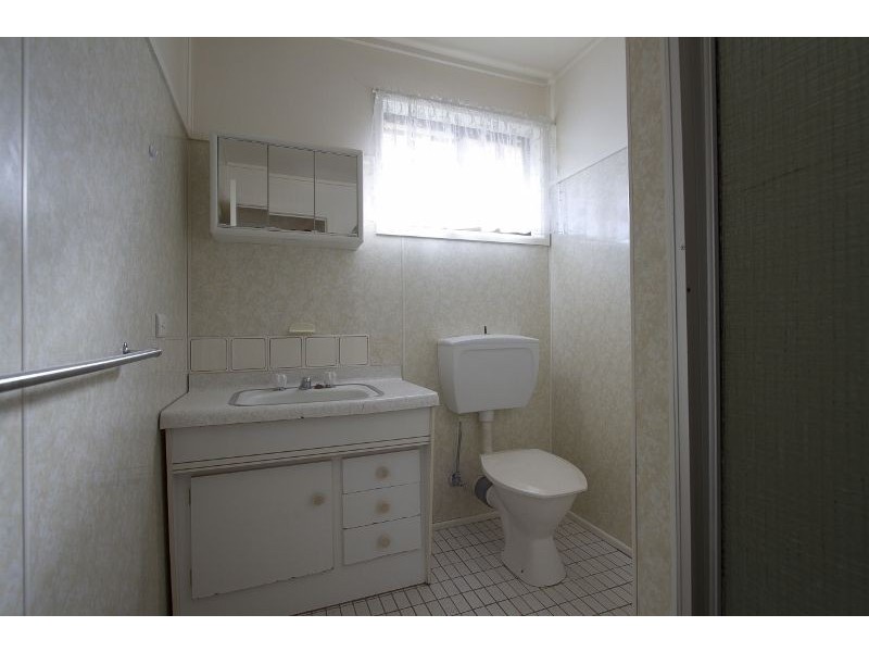 15 Gunn Street, Kearneys Spring QLD 4350