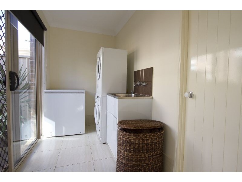 Unit 4/34  Gordon Avenue, Newtown QLD 4350