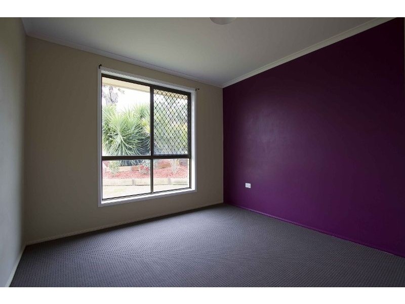 8 Bhutan Court, Newtown QLD 4350