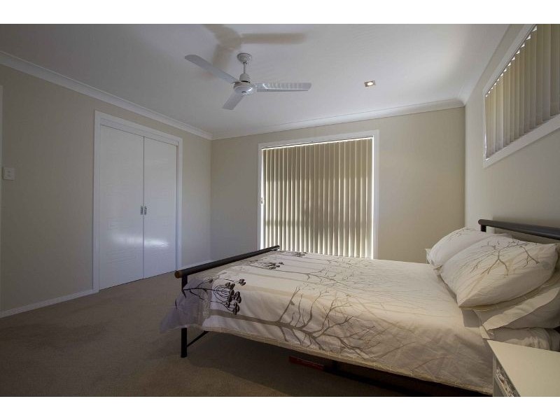 8 Plover Court, Highfields QLD 4352