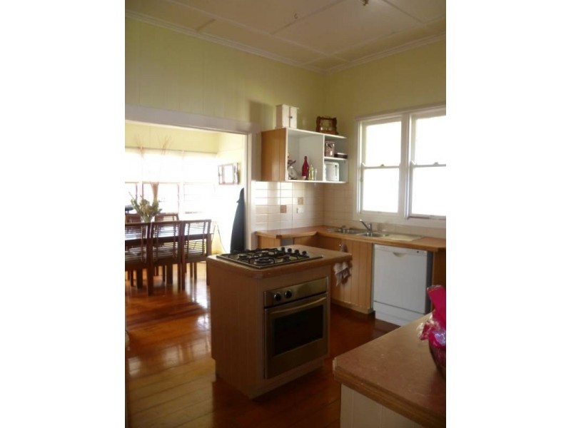 154 Campbell Street, Toowoomba QLD 4350