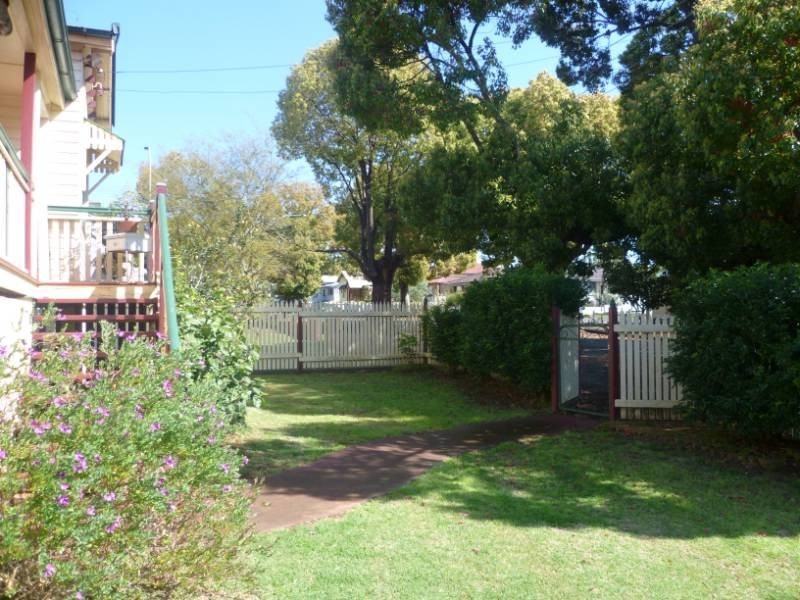 154 Campbell Street, Toowoomba QLD 4350