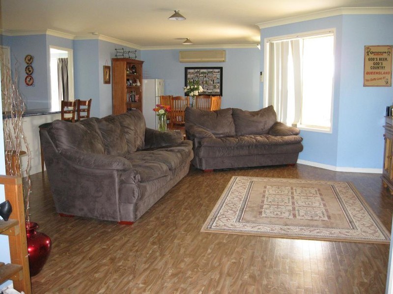 10 McDonald Court, Wyreema QLD 4352