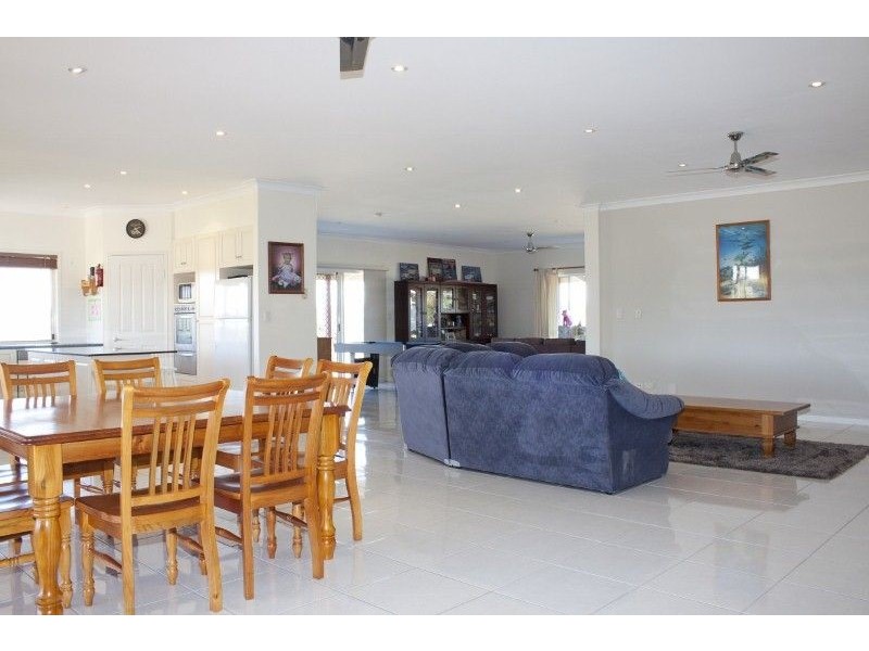 40 Peters Road, Meringandan West QLD 4352