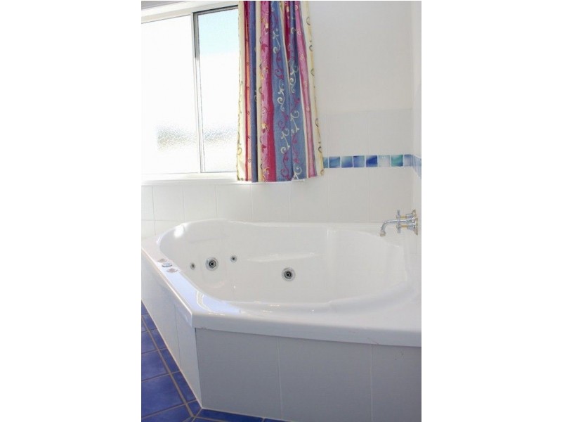 40 Peters Road, Meringandan West QLD 4352