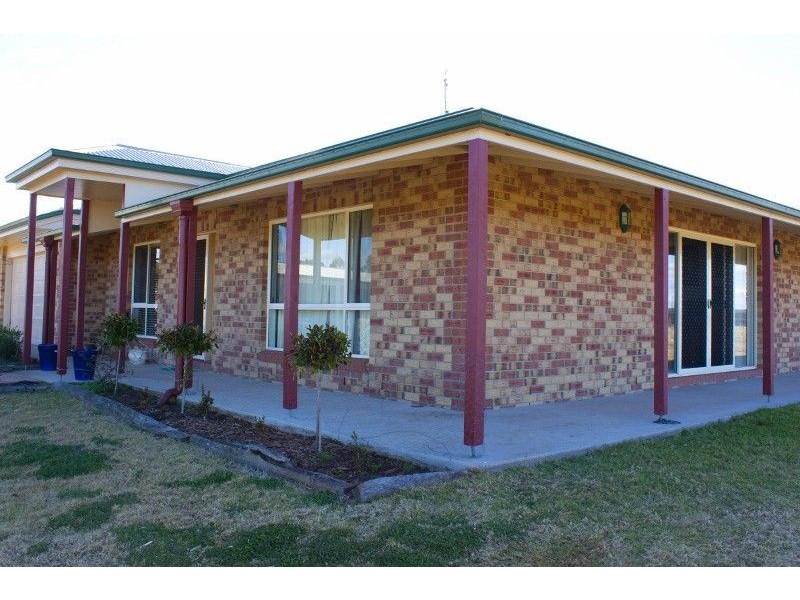 40 Peters Road, Meringandan West QLD 4352