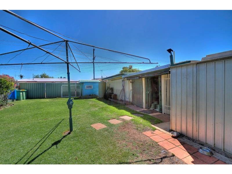 16 Sybyl Street, Harristown QLD 4350