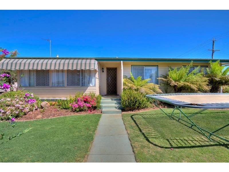 16 Sybyl Street, Harristown QLD 4350