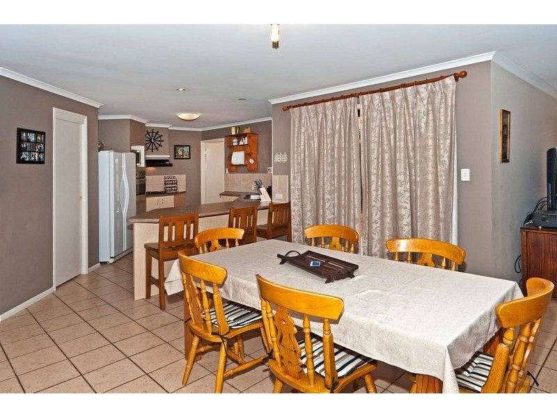 14 Chelwyn Street, Middle Ridge QLD 4350