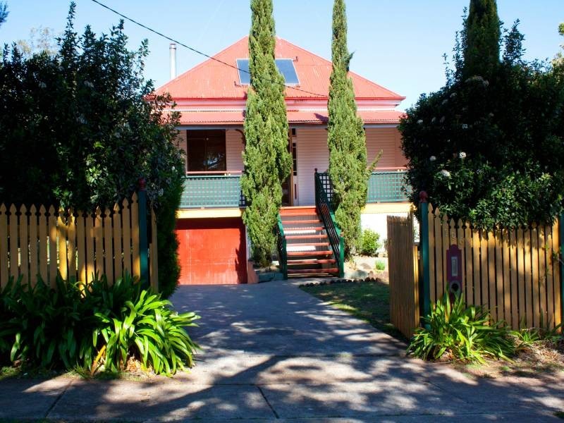 196 Perth Street, South Toowoomba QLD 4350