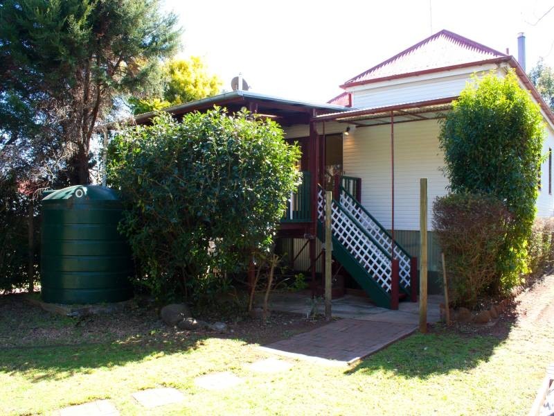 196 Perth Street, South Toowoomba QLD 4350