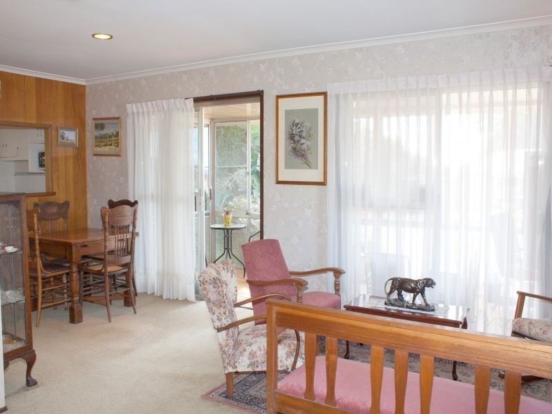 1 Wessex Street, Harristown QLD 4350