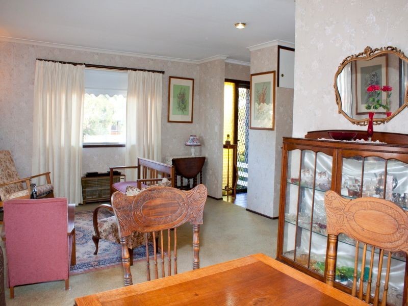 1 Wessex Street, Harristown QLD 4350