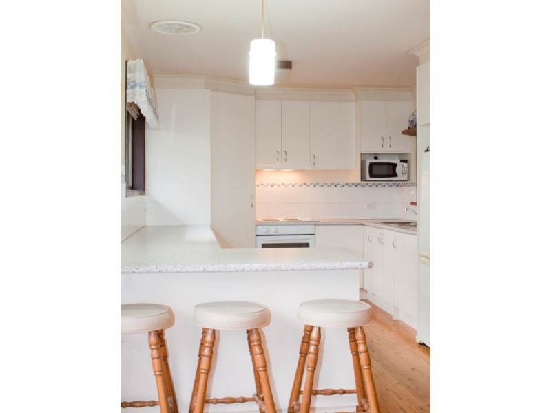 1 Wessex Street, Harristown QLD 4350