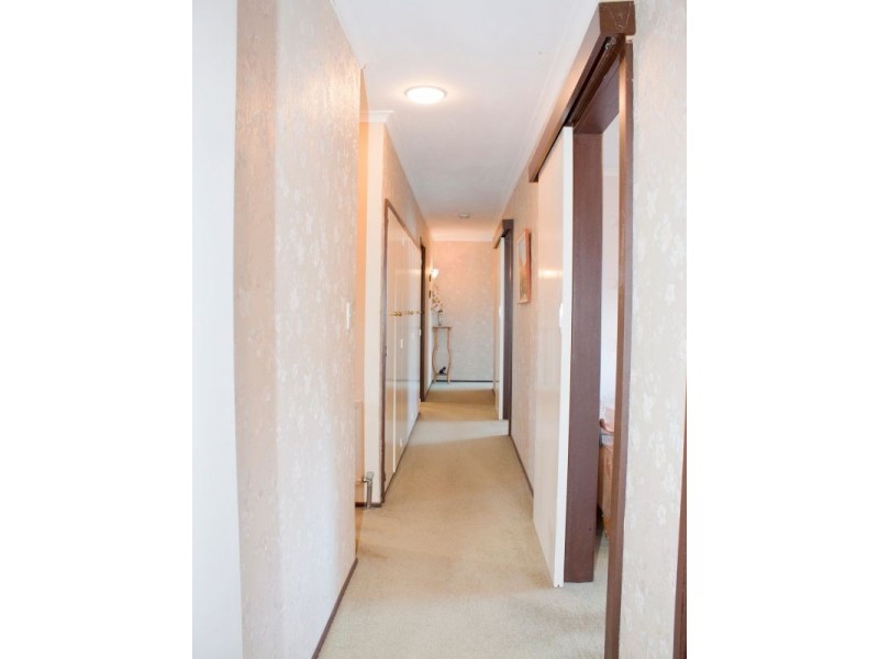 1 Wessex Street, Harristown QLD 4350