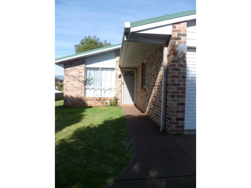 1/16 Horrocks Crescent, Kearneys Spring QLD 4350