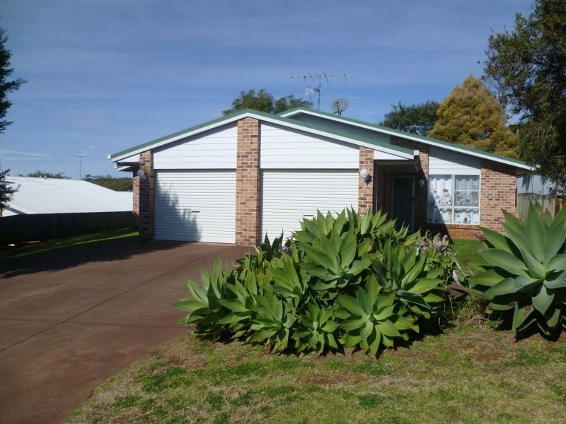 1/16 Horrocks Crescent, Kearneys Spring QLD 4350