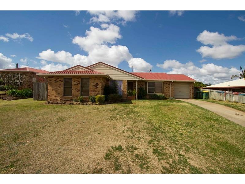 6 Candlebark Court, Glenvale QLD 4350