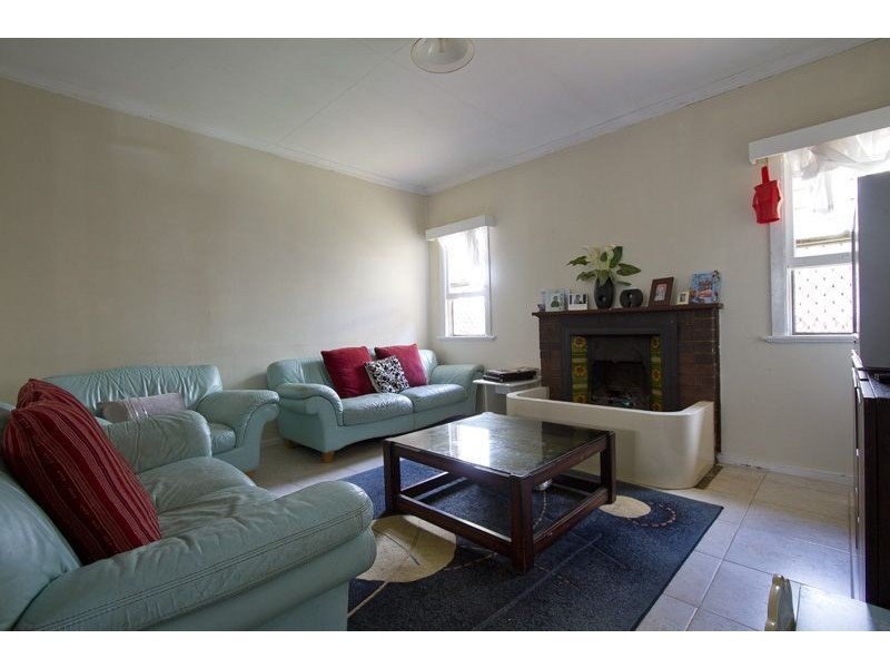 36 Justin Street, Harristown QLD 4350