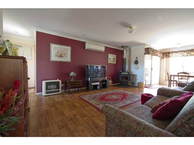 31 Lake Drive, Meringandan QLD 4352