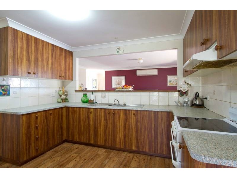 31 Lake Drive, Meringandan QLD 4352