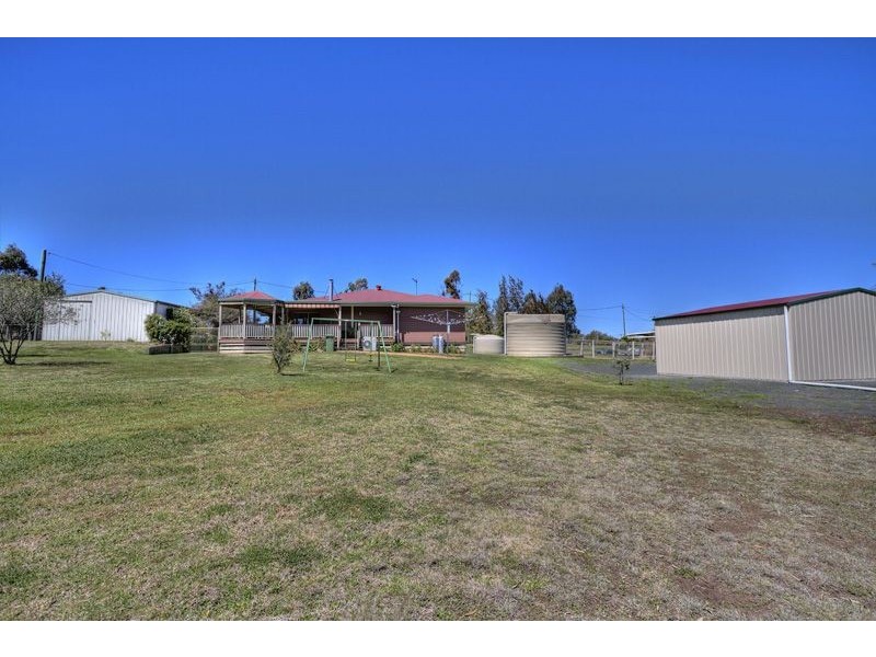 31 Lake Drive, Meringandan QLD 4352