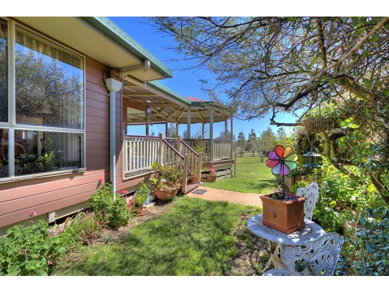31 Lake Drive, Meringandan QLD 4352