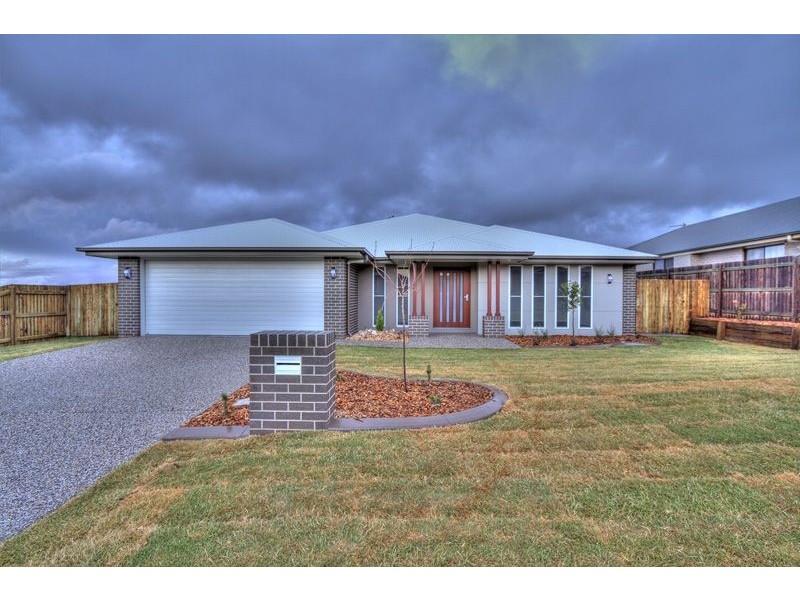 40 Honeyeater Drive, Highfields QLD 4352