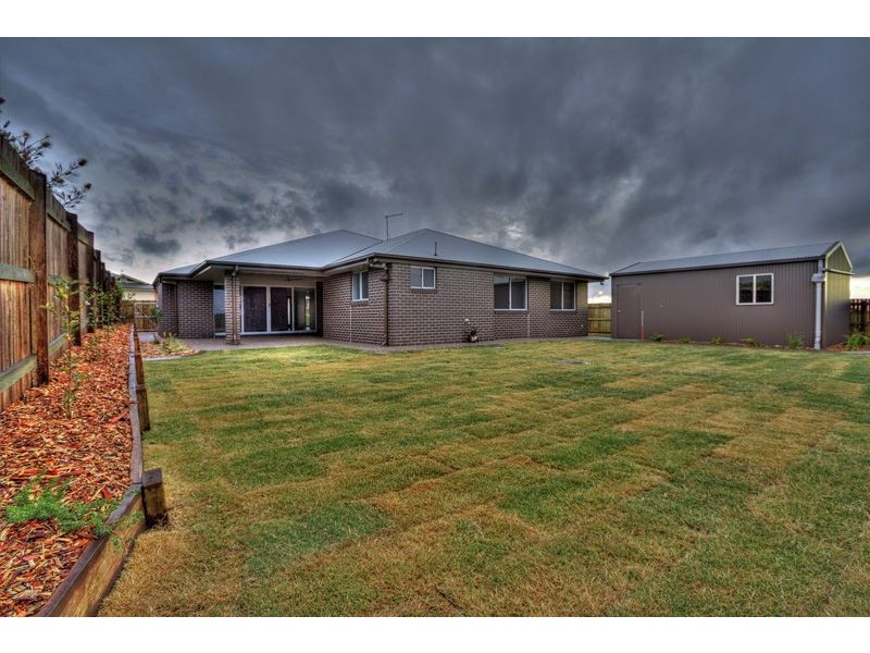 40 Honeyeater Drive, Highfields QLD 4352