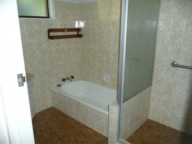 6 Dorothea Court, Harristown QLD 4350