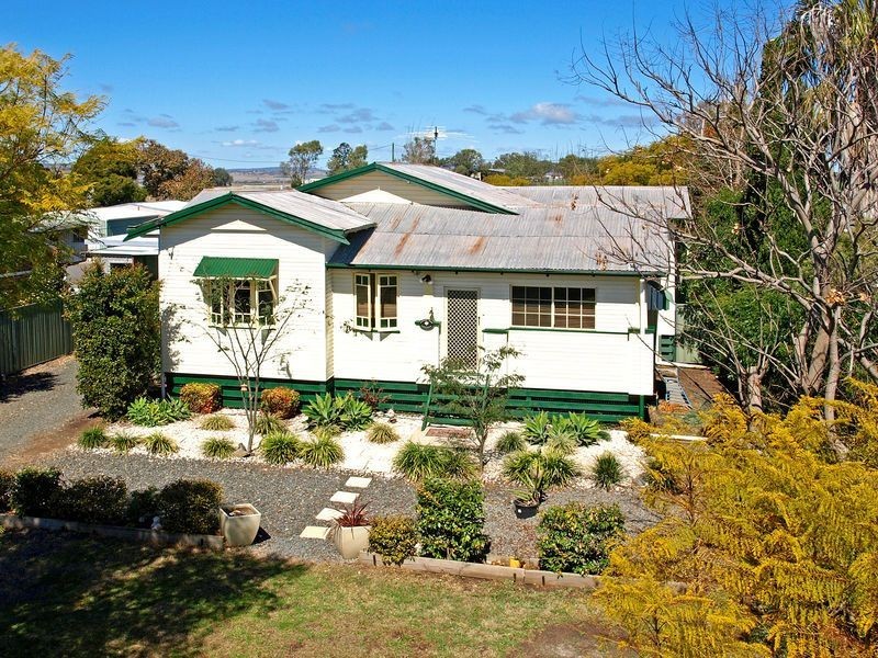 30 High Street, Wyreema QLD 4352