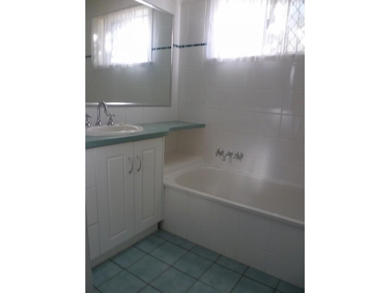 3 Boronia Street, Centenary Heights QLD 4350