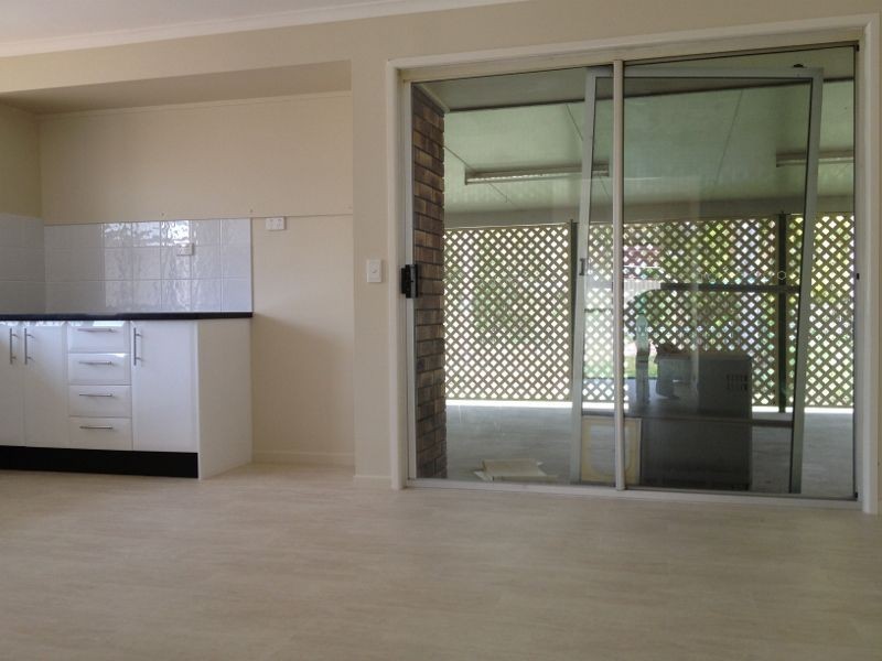 8 Airforce Road, Helidon QLD 4344