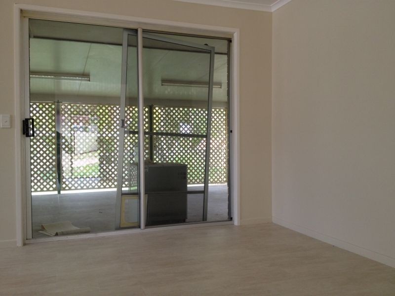 8 Airforce Road, Helidon QLD 4344