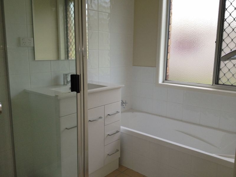 8 Airforce Road, Helidon QLD 4344