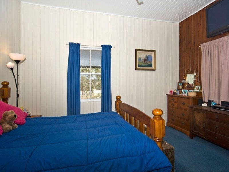 129 Evans Road, Highfields QLD 4352