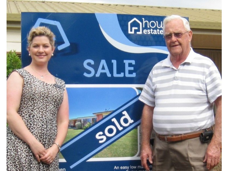 10 Smythe Street, Kearneys Spring QLD 4350